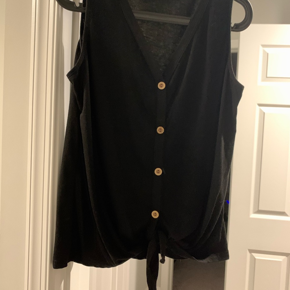 Tie bottom black top